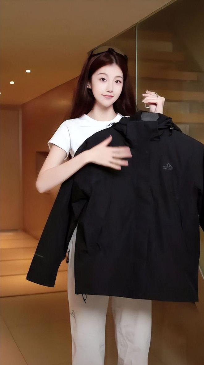 户外帐篷曾被央视点名的冲锋衣内幕！本钱300敢卖3000专割中产韭菜！(图13)