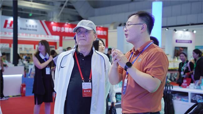 南宫28ng相信品牌力量环球首发聪慧体育配备表态大沩AI助力边陲教诲数字化(图1)